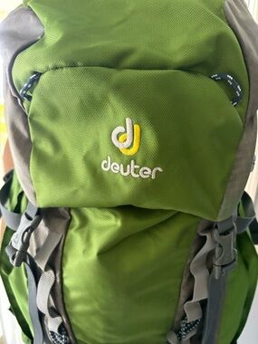 Deuter Green Men's Hiking Backpack